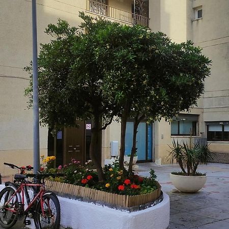 Castell Mar Apartment Roses Exterior photo