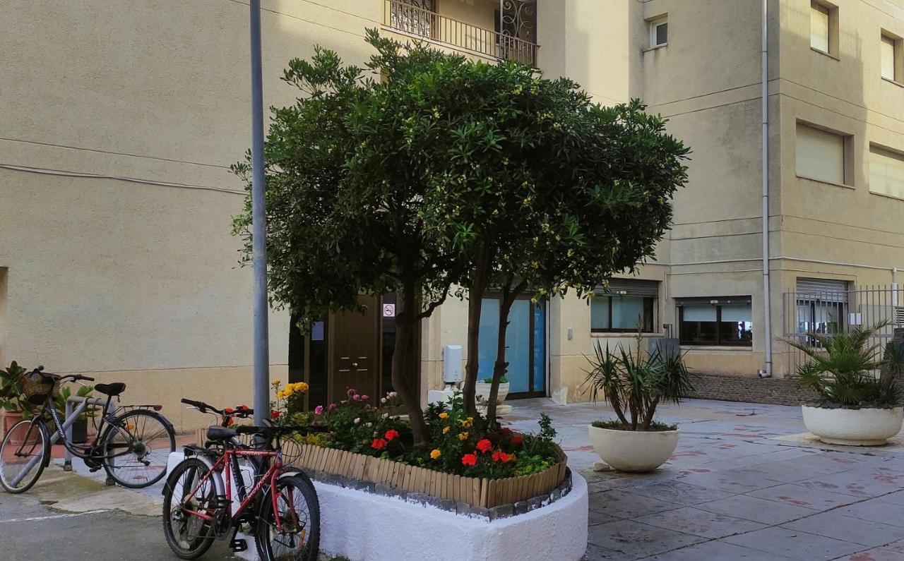 Castell Mar Apartment Roses Exterior photo